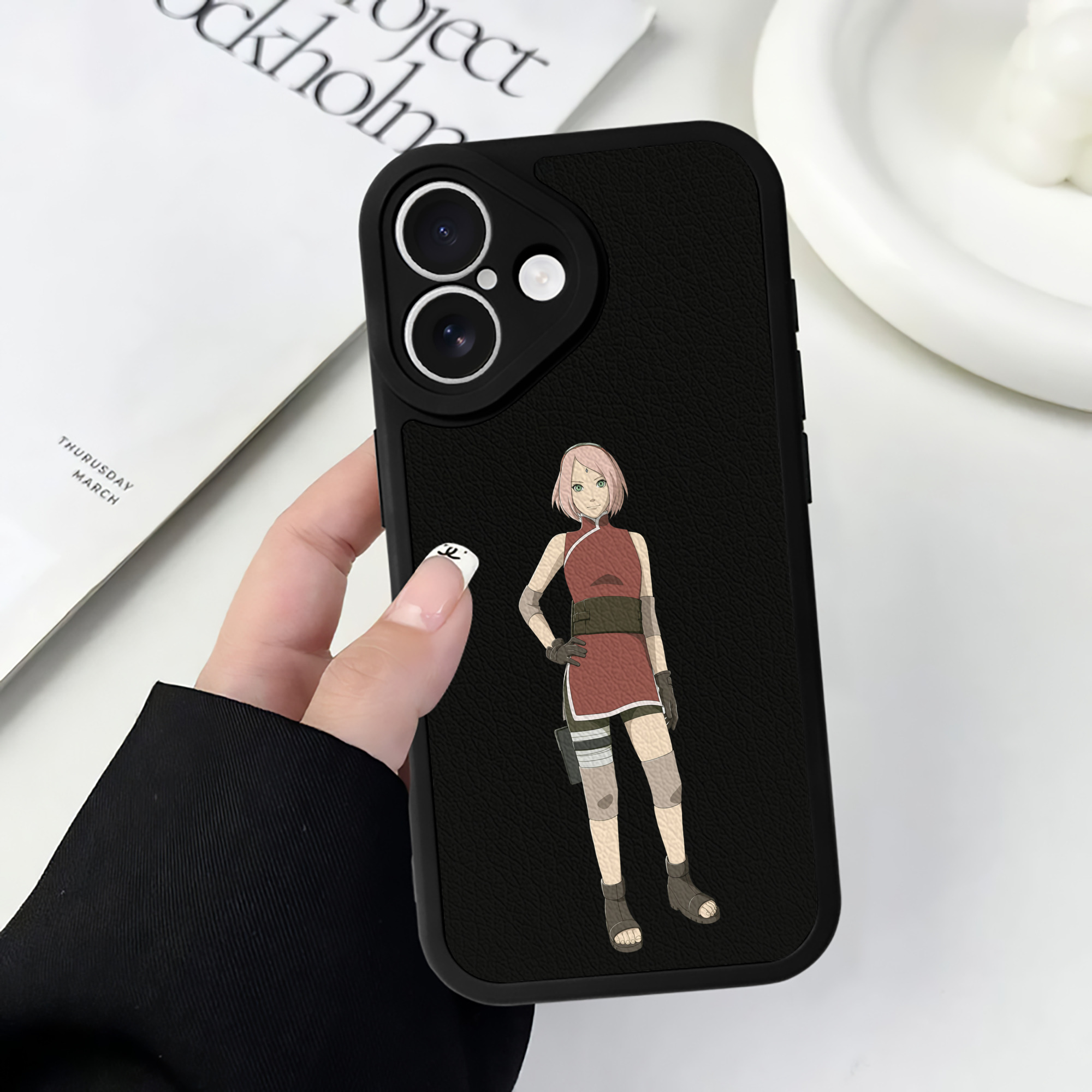 （画像用） NARUTO -ナルト- 春野サクラ Haruno Sakura 【iPhone 16シリーズ対応】シリコンスマホケース（レザー調） 材質：シリコン